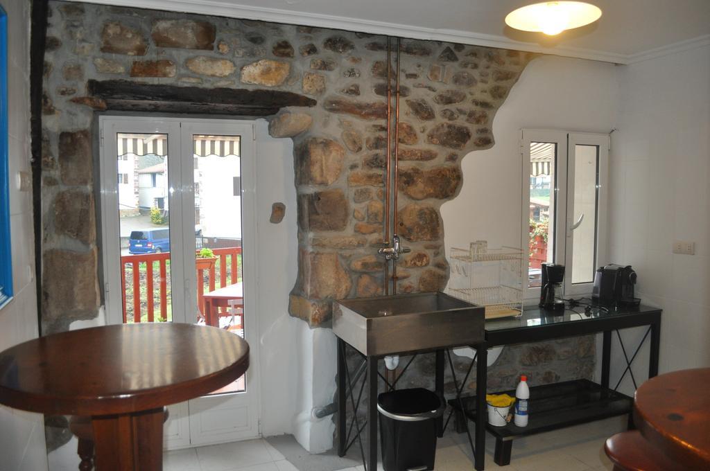 Hostal Auzoa Bera  Zewnętrze zdjęcie
