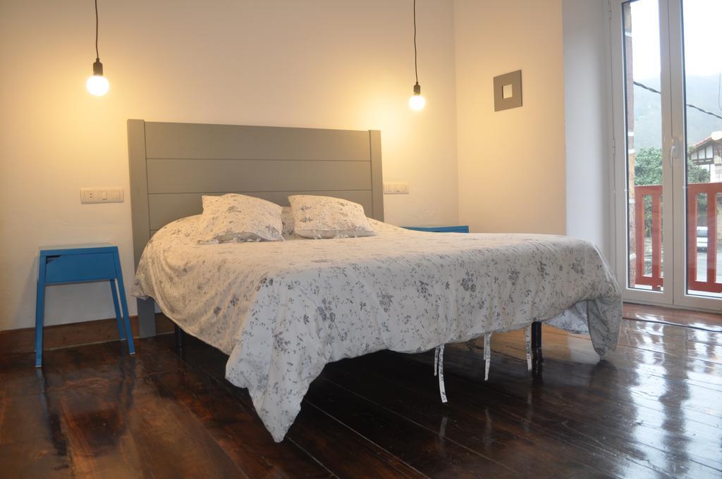 Hostal Auzoa Bera  Zewnętrze zdjęcie
