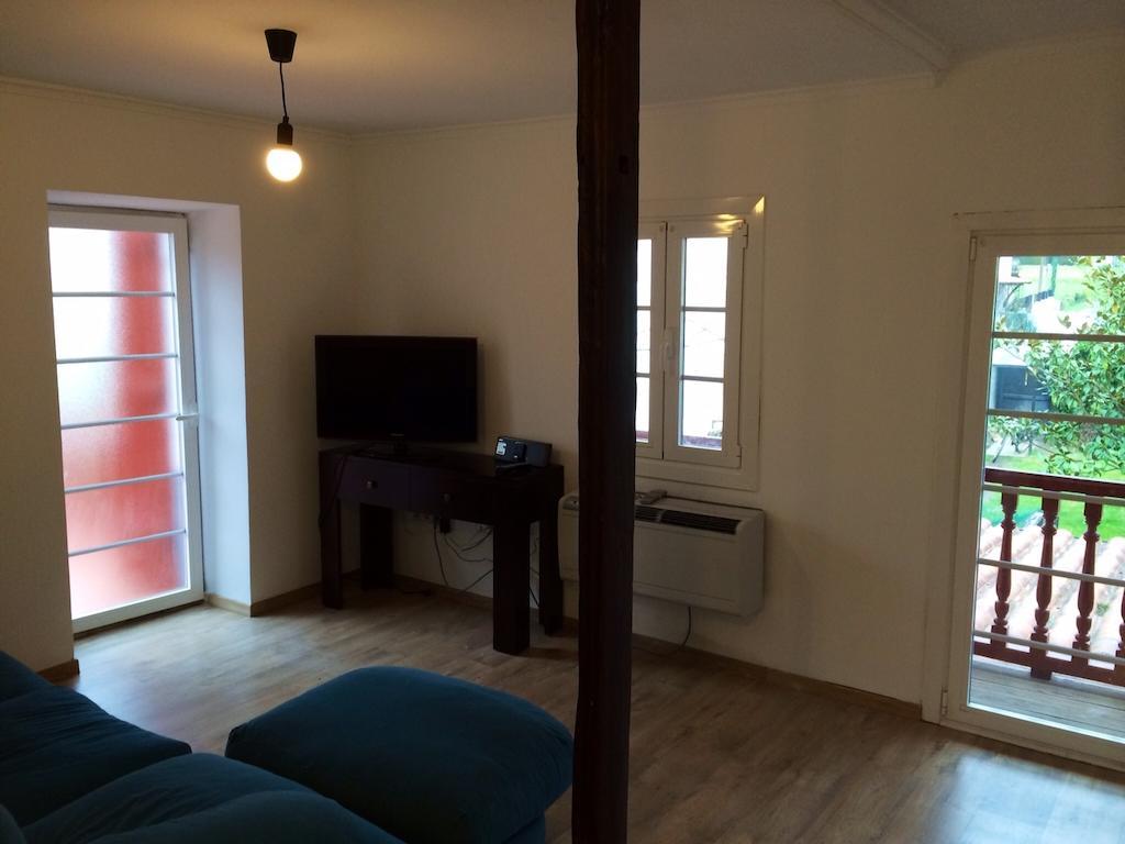 Hostal Auzoa Bera  Zewnętrze zdjęcie