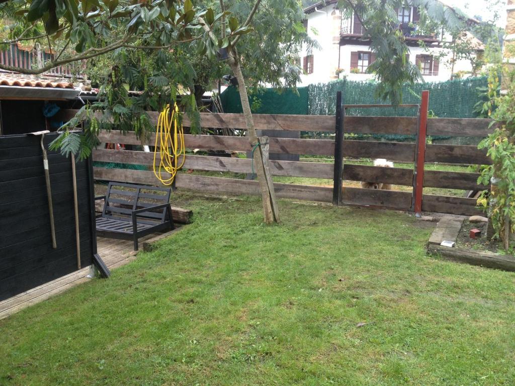 Hostal Auzoa Bera  Zewnętrze zdjęcie